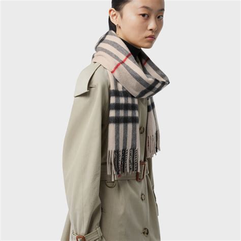 burberry classic scarf uk|most popular burberry scarf.